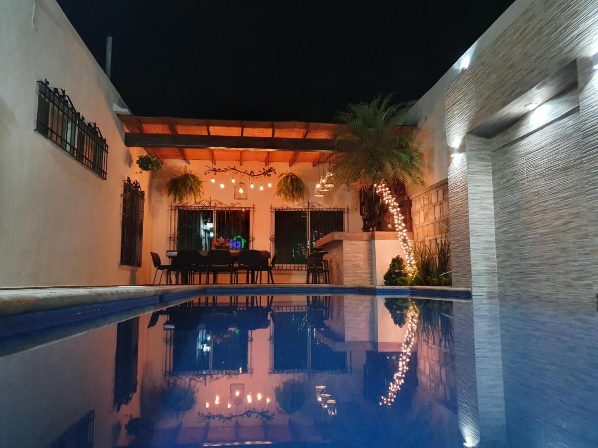 シウダー・バージェス Casa Ammahアパートホテル エクステリア 写真
