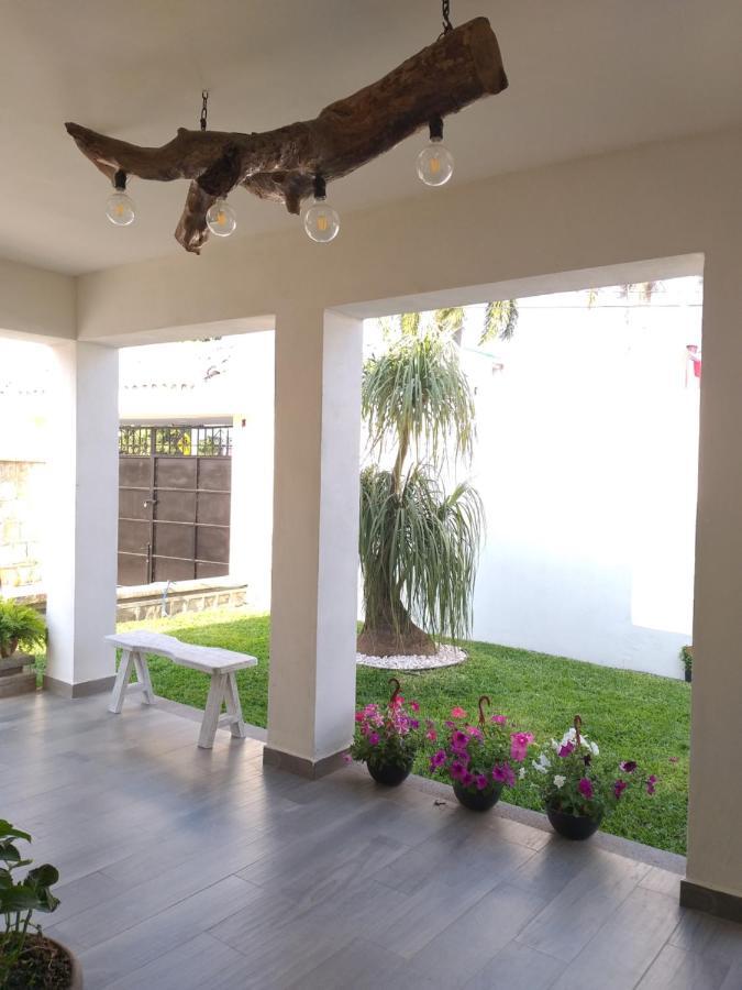 シウダー・バージェス Casa Ammahアパートホテル エクステリア 写真